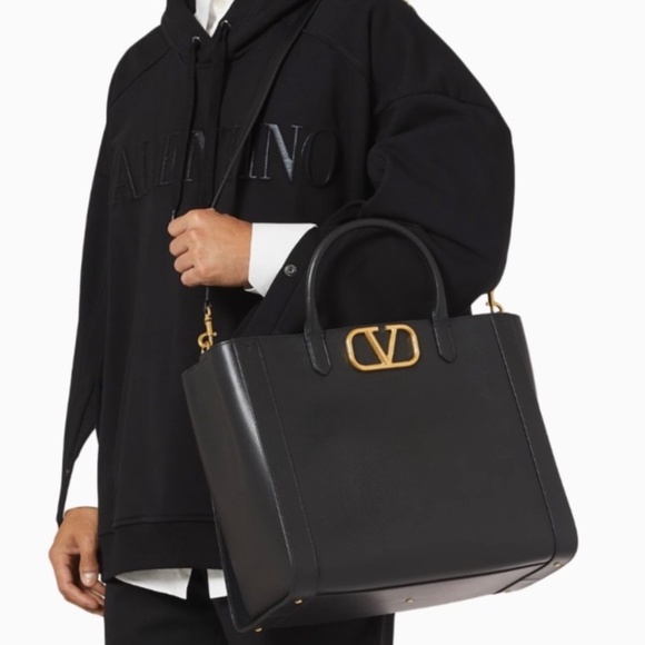 Valentino Garavani Unisex V-Logo Tote Bag - New with Tags - Iconic V-Logo - Picture 6 of 9